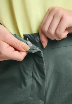HIKEOUT SHORTS W