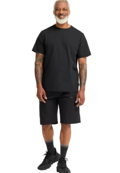 TRAVEL T M