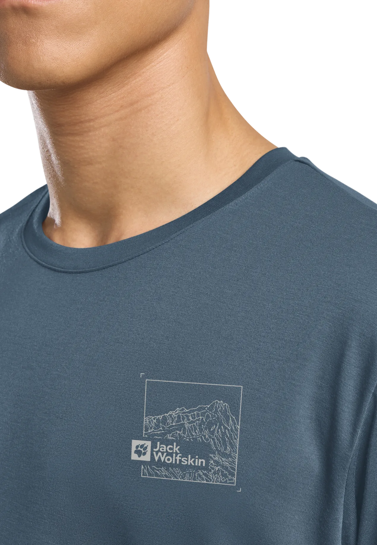 VONNAN GRAPHIC T M