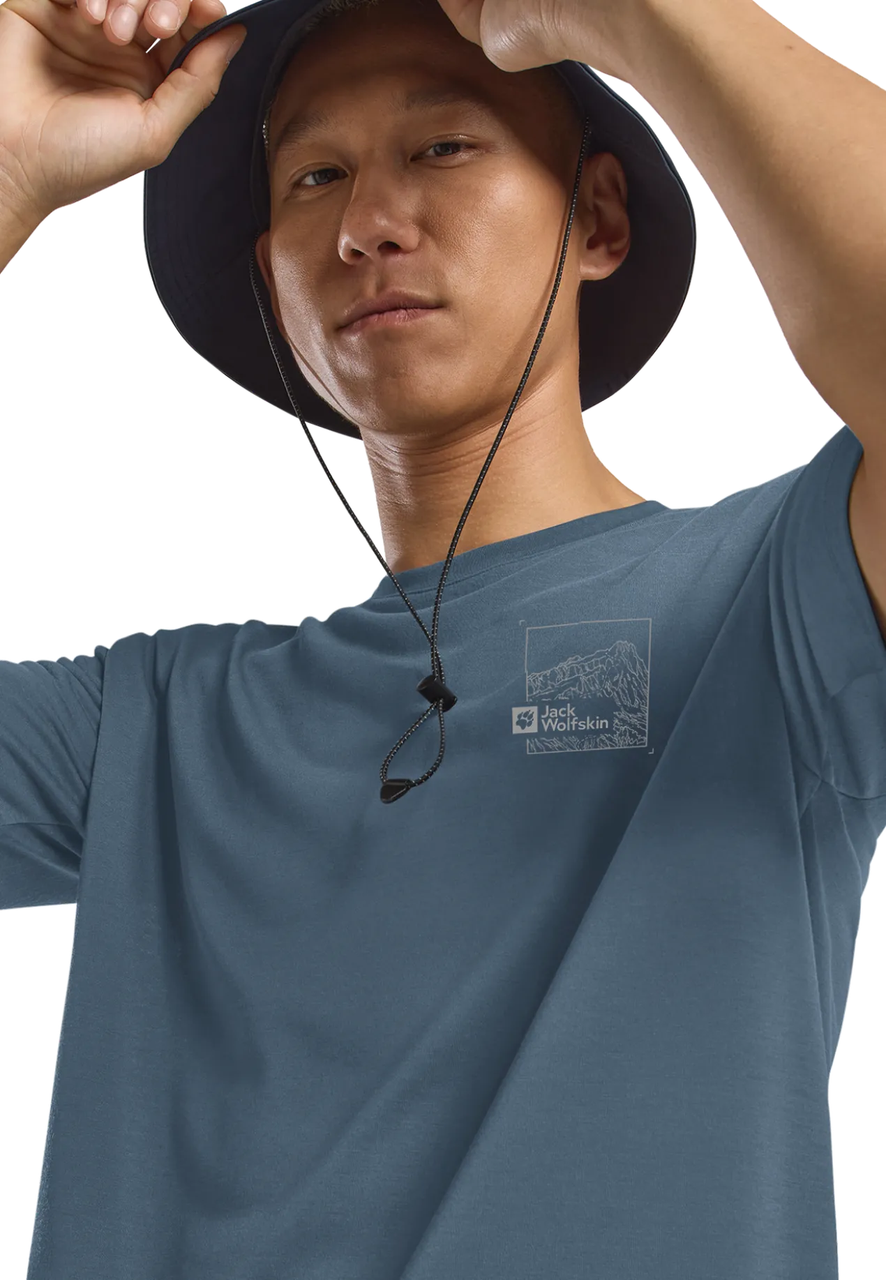 VONNAN GRAPHIC T M