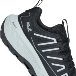 WILD HIKE LOW W